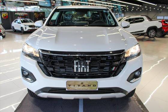 FIAT TITANO 2.2 TURBO DIESEL VOLCANO 4X4 AT8 FIAT TITANO 2.2 TURBO DIESEL VOLCANO 4X4 AT8